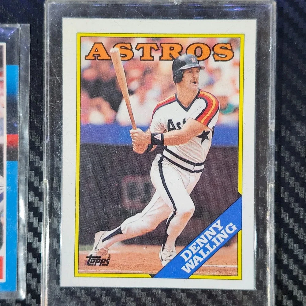 Lot of (4) Denny Walling Cards - '88 Donruss + Topps '90 Topps + Fleer